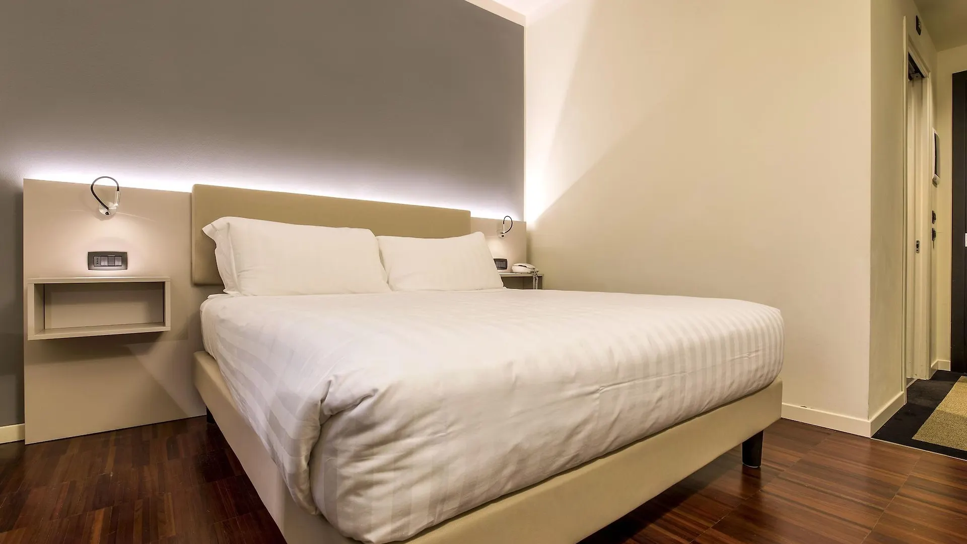 43 Station Hotel Milan