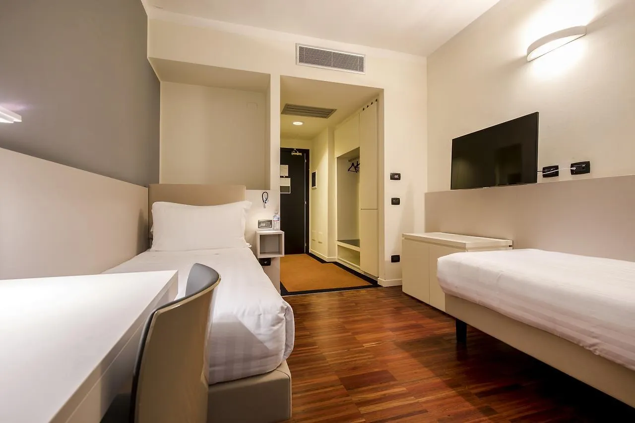 43 Station Hotel Milan