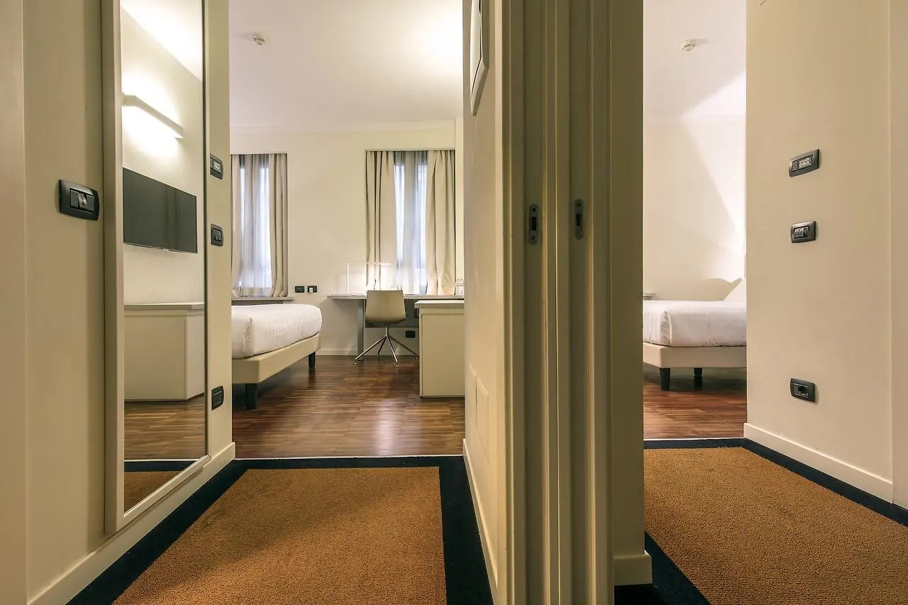 43 Station Hotel Milan 3*,