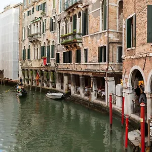 boutique-hotel-venice-design.hotelinveneto.com/