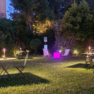 ***** Oda ve Kahvaltı Riari Garden İtalya