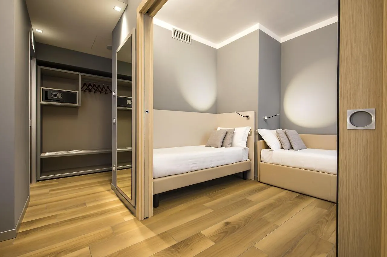 43 Station Hotel Milan 3*,